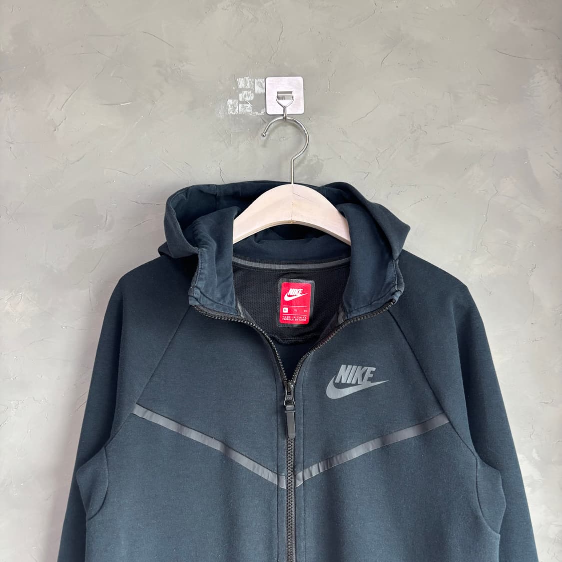 나이키 우먼스 테크팩 후드집업 블랙 상품이미지2