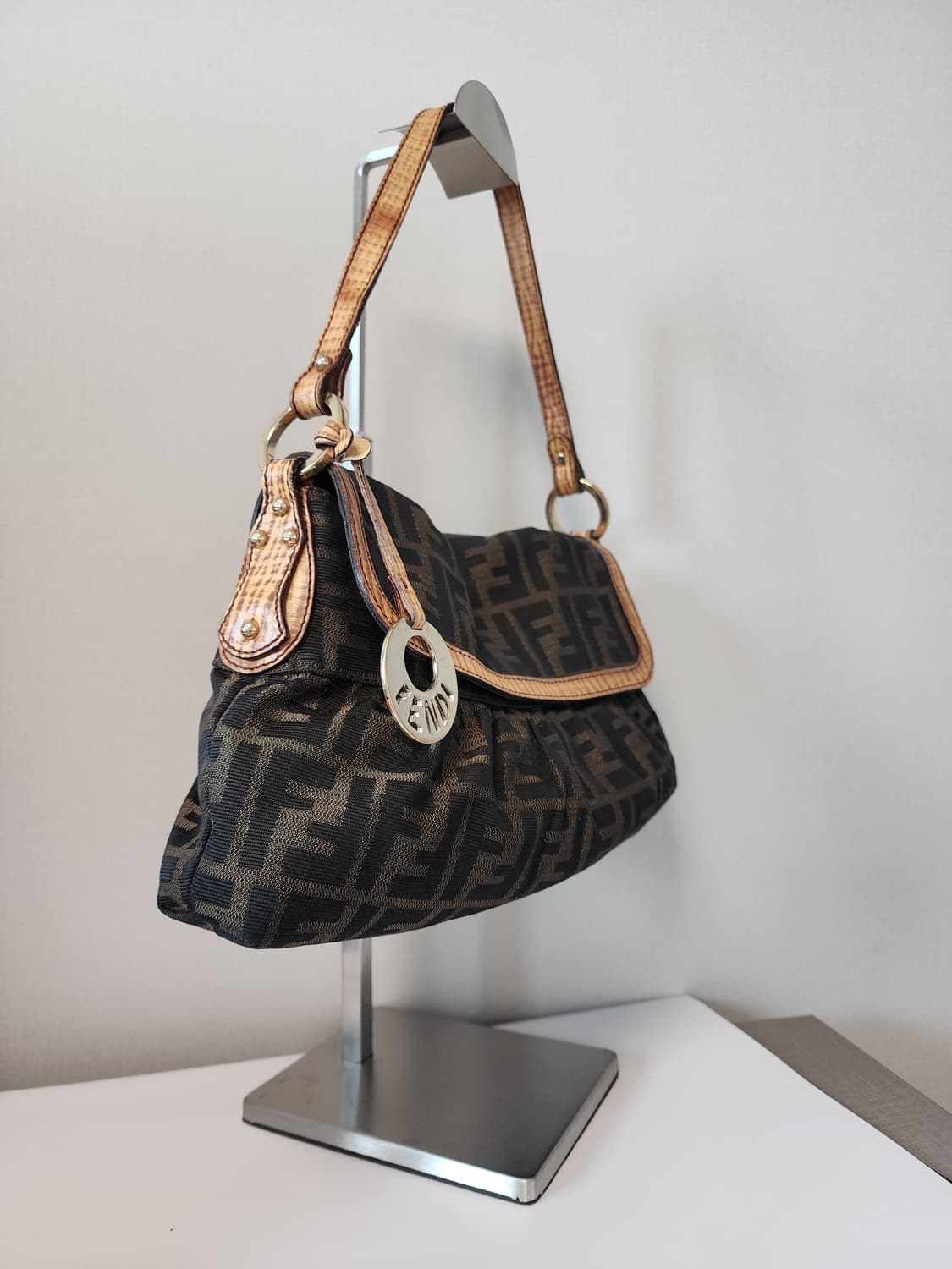 정품 펜디 FF 로고 쉐프 미니 숄더백  상품이미지2