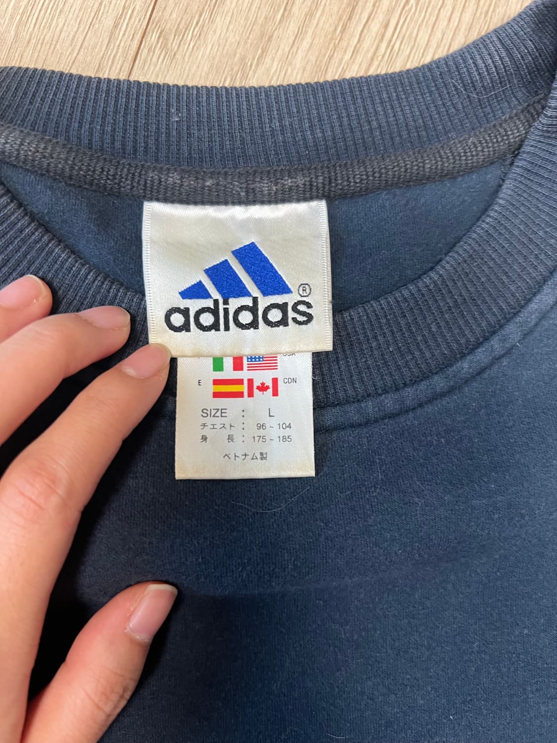 아디다스 맨투맨 네이비 상품이미지3