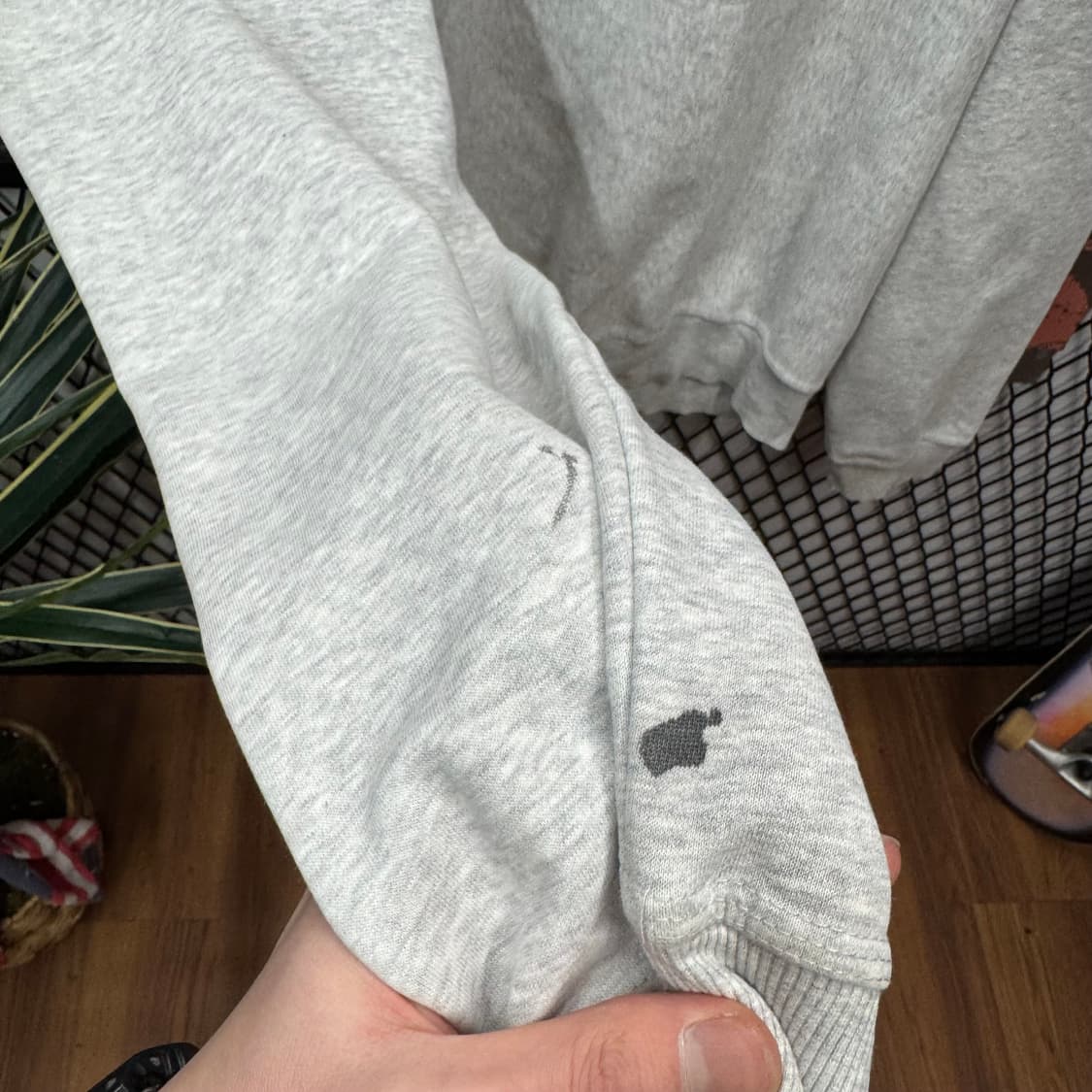 스투시 8볼 로고 라운드넥 스웻셔츠 후면 빅로고 포인트 그레이 상품이미지9