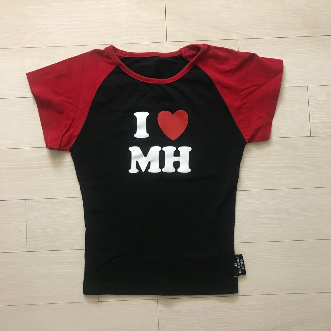 미스테리어스호텔 아이러브 미호 티셔츠 상품이미지1