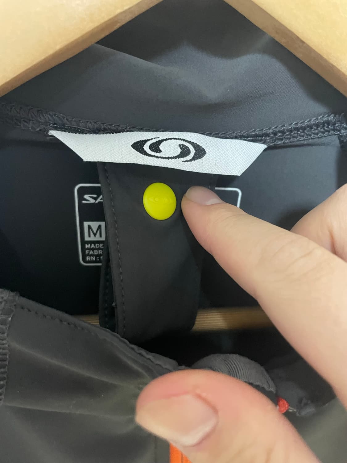 살로몬 윈드스토퍼 후드 자켓 M (100) 상품이미지3