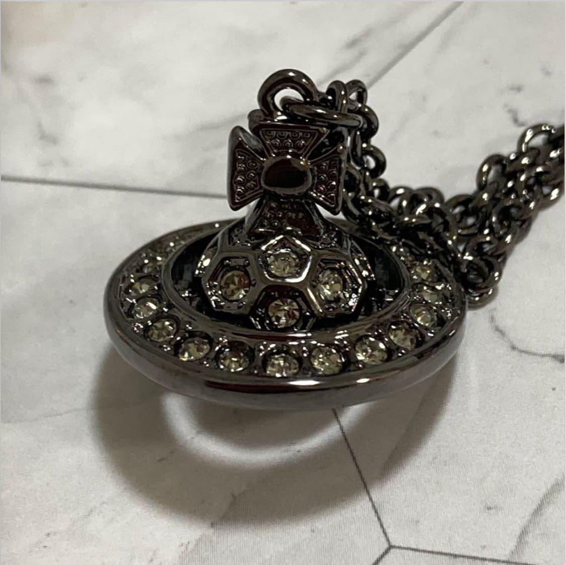 비비안웨스트우드 아카이브 화이트크리스탈 그레이실버 orb 팬던트 목걸이 상품이미지1