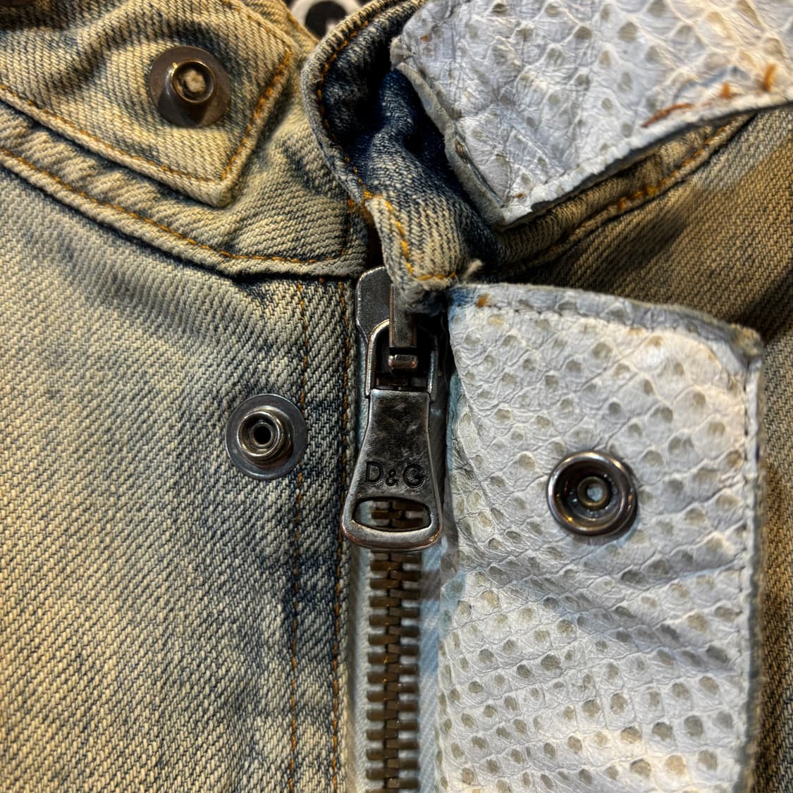 돌체앤가바나 빈티지 워싱 데님 자켓 상품이미지6