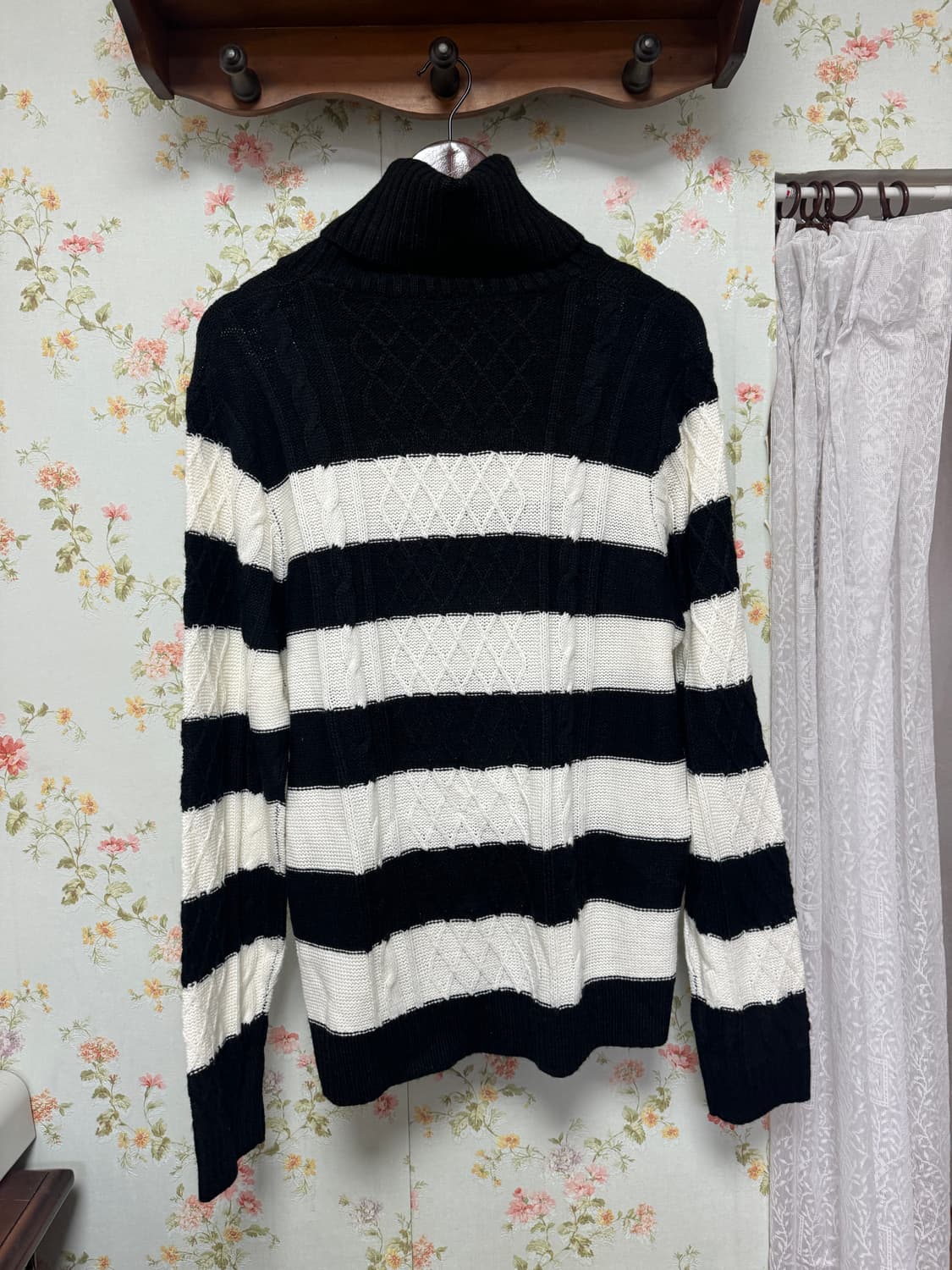 스트라이프 짜임 니트 상품이미지2