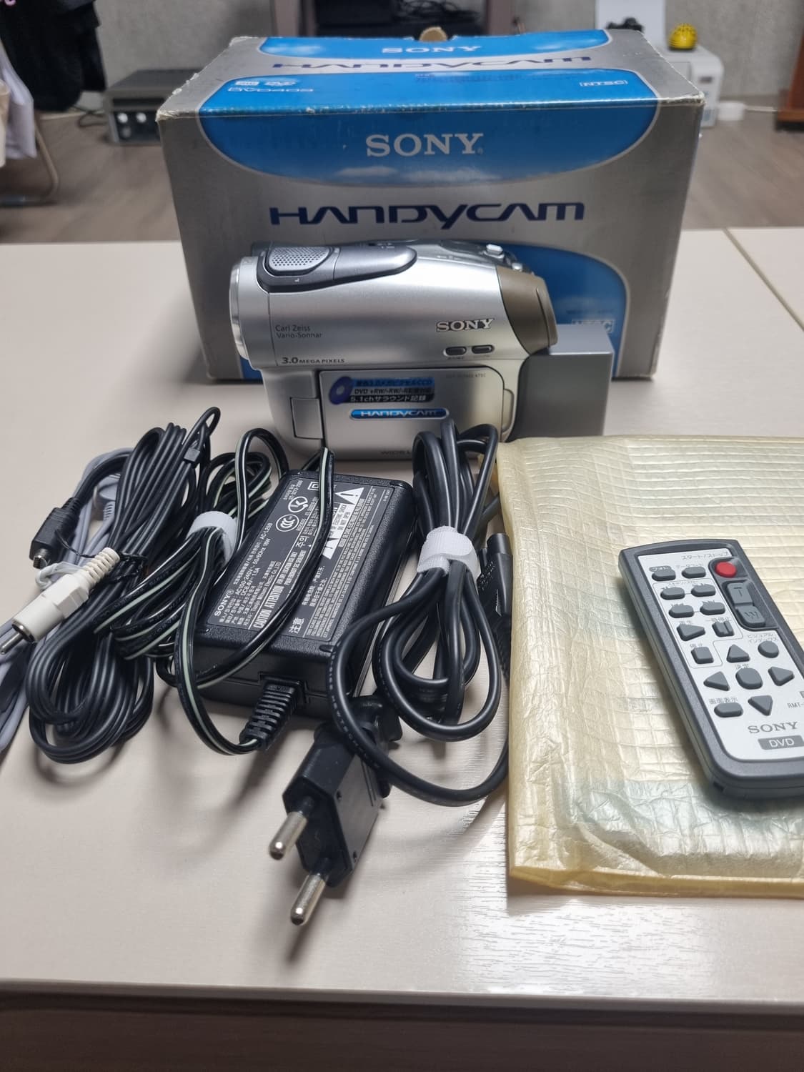 소니 캠코더 DCR-DVD403 상품이미지1