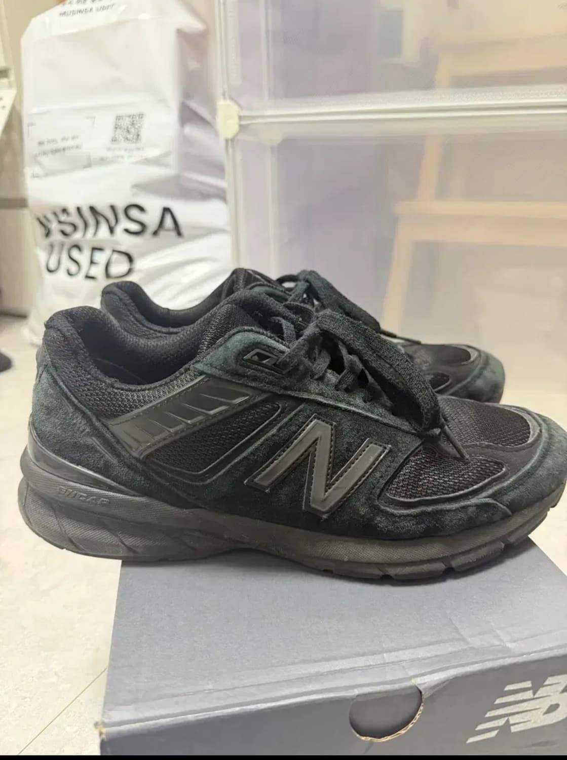 뉴발란스990v5 트리플블랙 270 상품이미지1