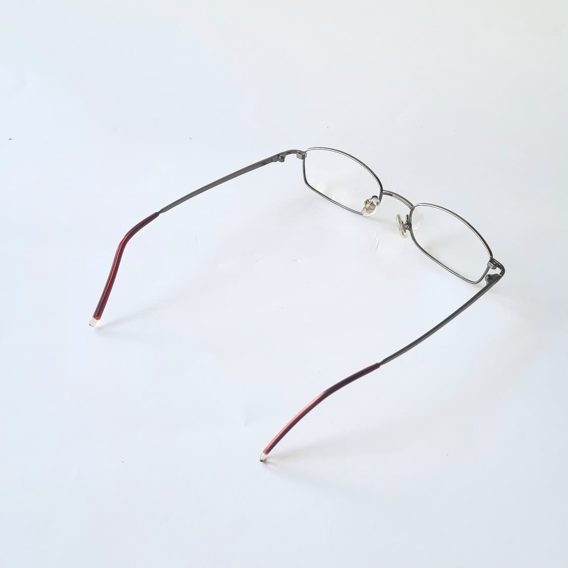 데드스탁 지적인 무드의 실버 메탈 슬림 타원형 안경테 781 상품이미지5