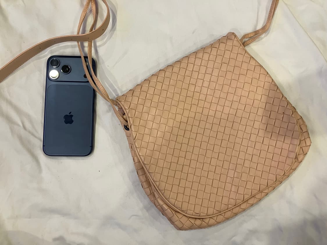 보테가베네타 크로스백 상품이미지5