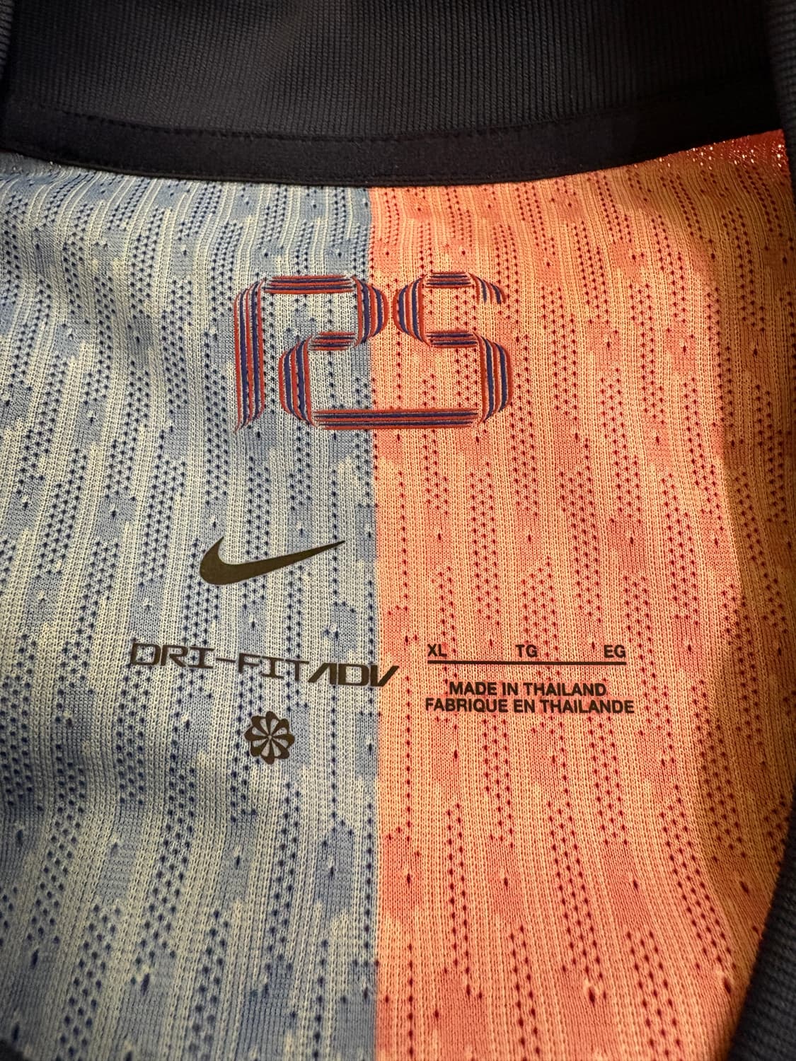 [스페인 캄프 누 직구] 24/25 FC 바르셀로나 어센틱 XL 상품이미지5