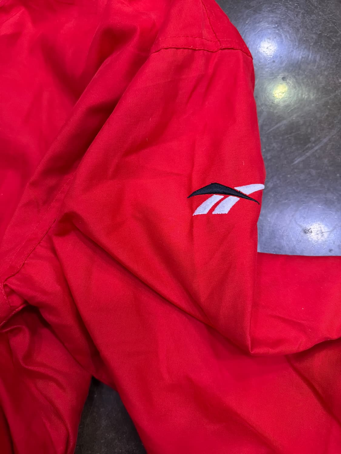 리복 클래식 올드스쿨 V넥 숄더 자수 웜업 바람막이 M 상품이미지5