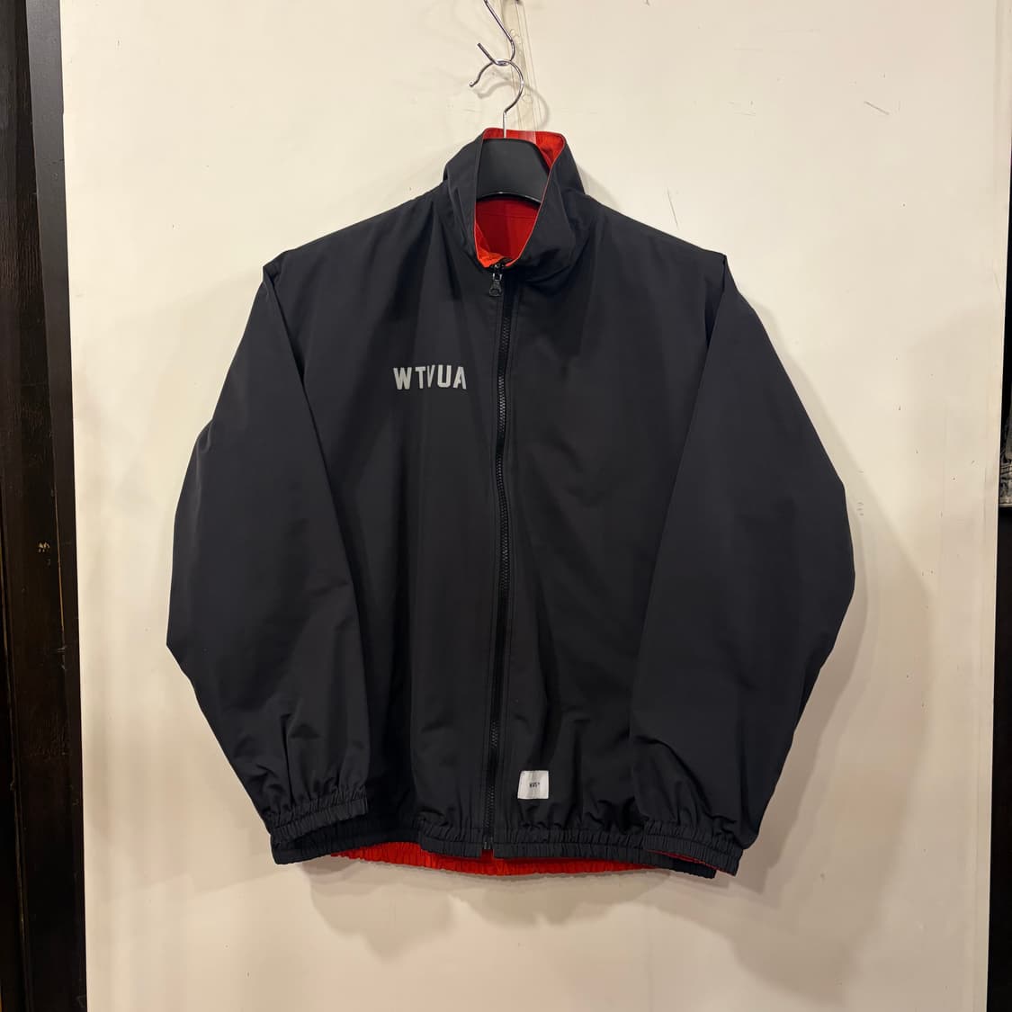 더블탭스 슬립오버 리버시블 자켓 상품이미지1