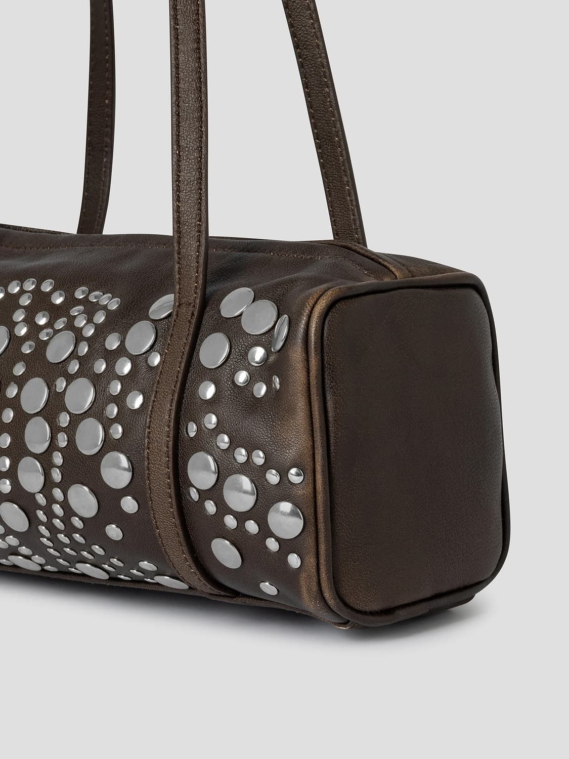 F/ 기마구아스 26SS Sofia 스터드 백 브라운 상품이미지4