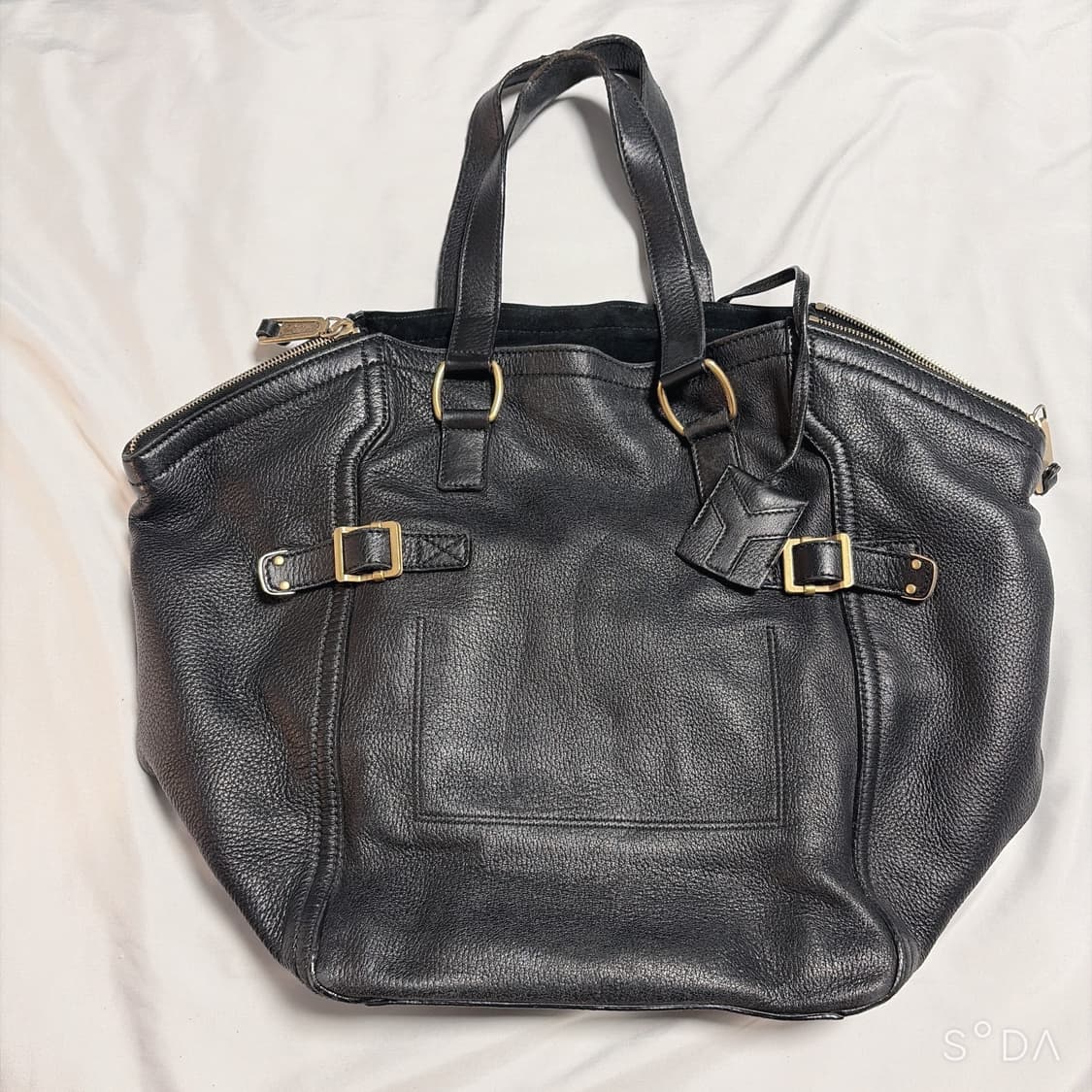 입생로랑 블랙 레더 토트백 상품이미지1