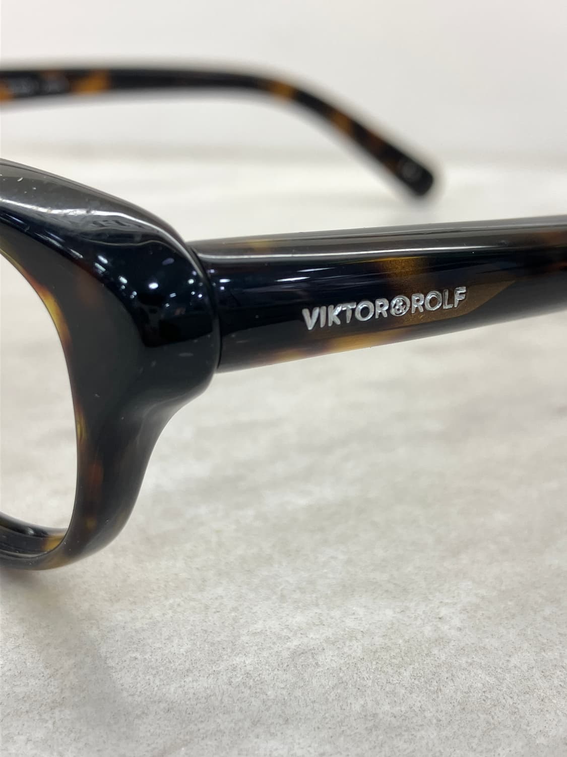 B37 빅터앤롤프 VIKTOR&ROLF 레오파드 슬림 오벌 뿔테 안경 상품이미지7