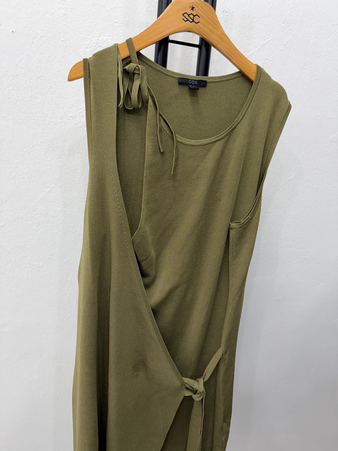 정품) COS 코스 랩 스타일 반팔 롱티셔츠 L 상품이미지2