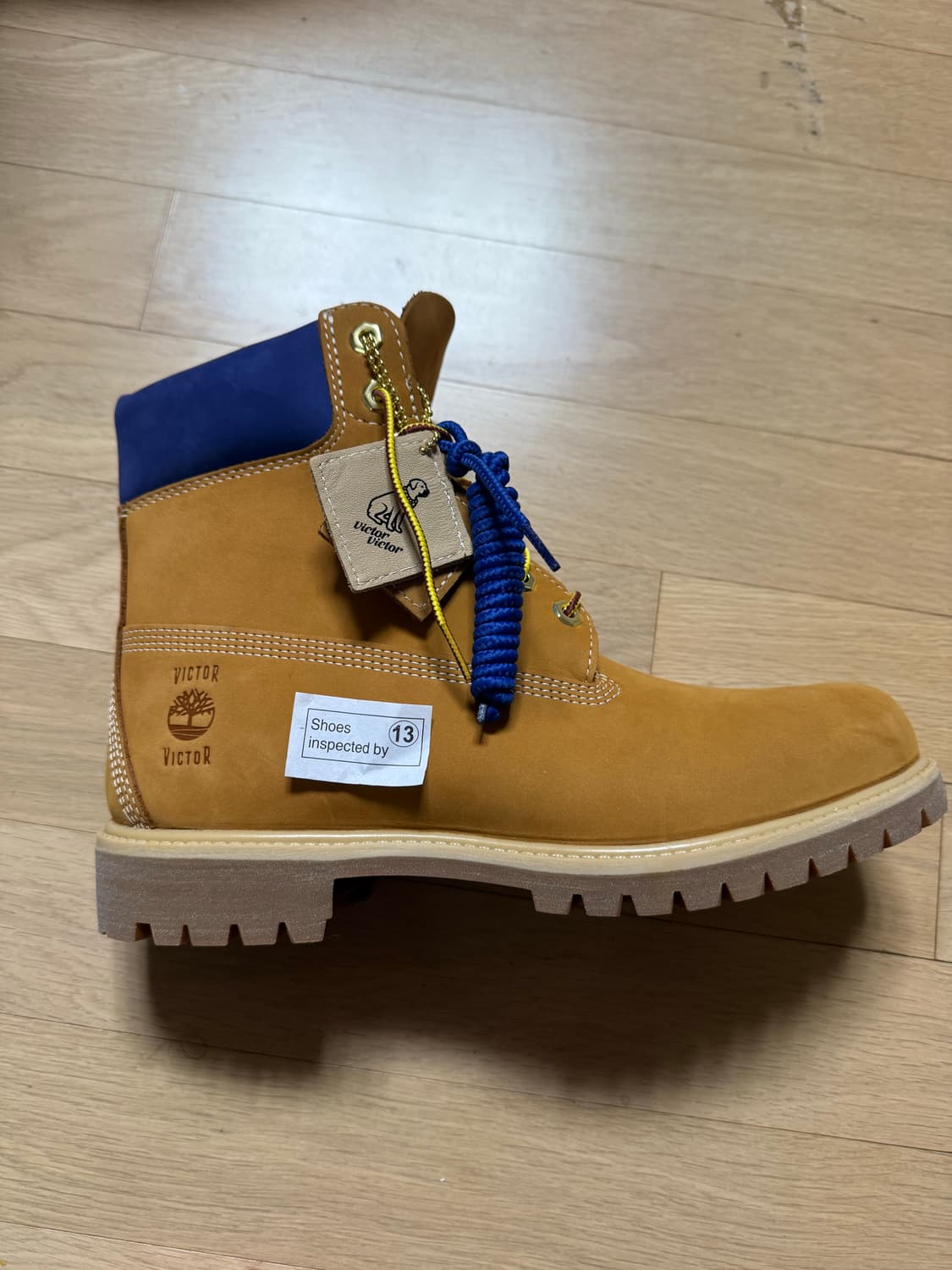 팀버랜드 x 빅터 콜라보 부츠 280 (전세계 한정판) 새상품 풀구성 상품이미지1