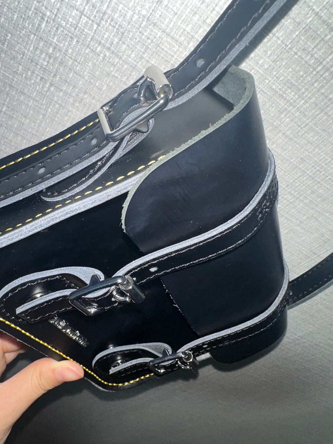 닥터마틴 11인치 사첼백 상품이미지6