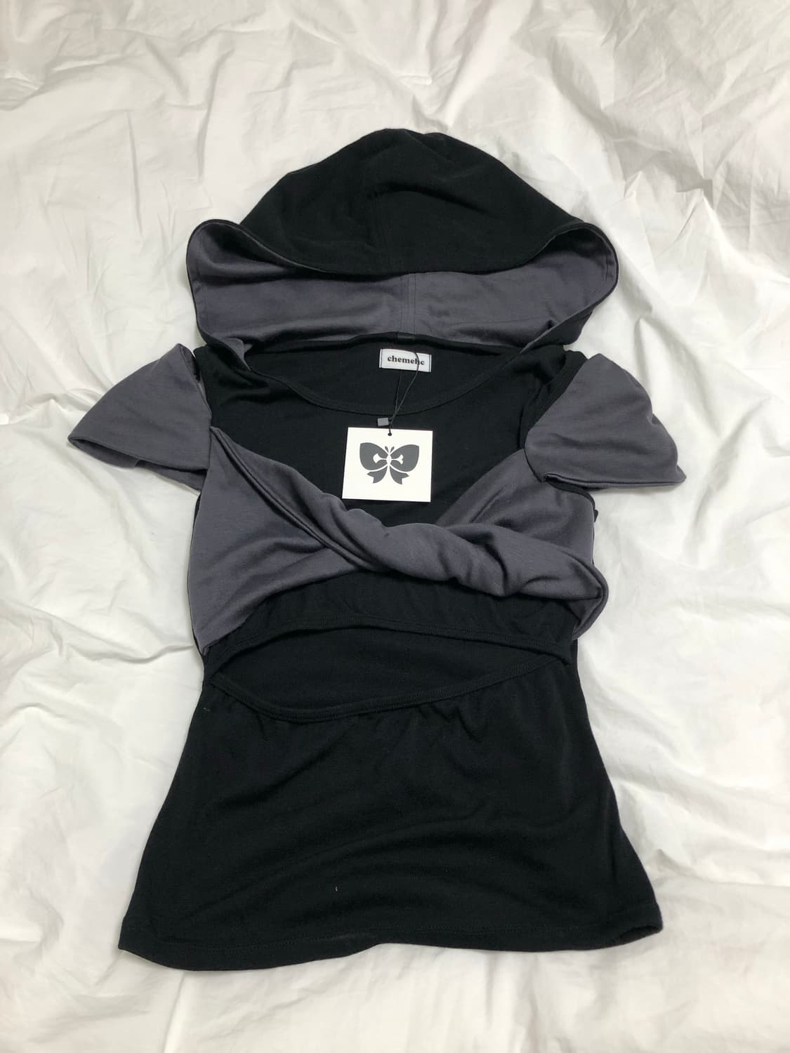 [새제품] 체메씨 트위스트 하프 슬리브 후디 티셔츠 상품이미지1