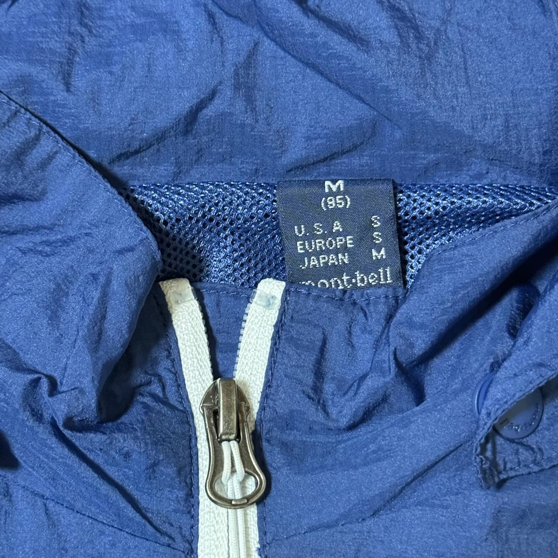 몽벨 초경량 바람막이 M 상품이미지5