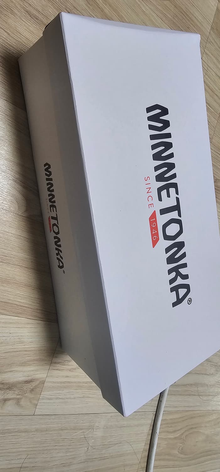 미네통카(Minnetonka) 투버튼 하드솔 모카부츠 270 새상품 상품이미지6