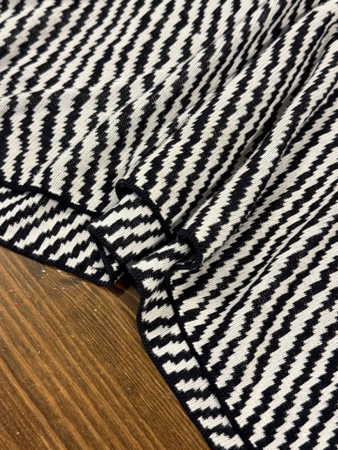 아르마니 꼴레지오니 그래픽 니트 105 상품이미지10