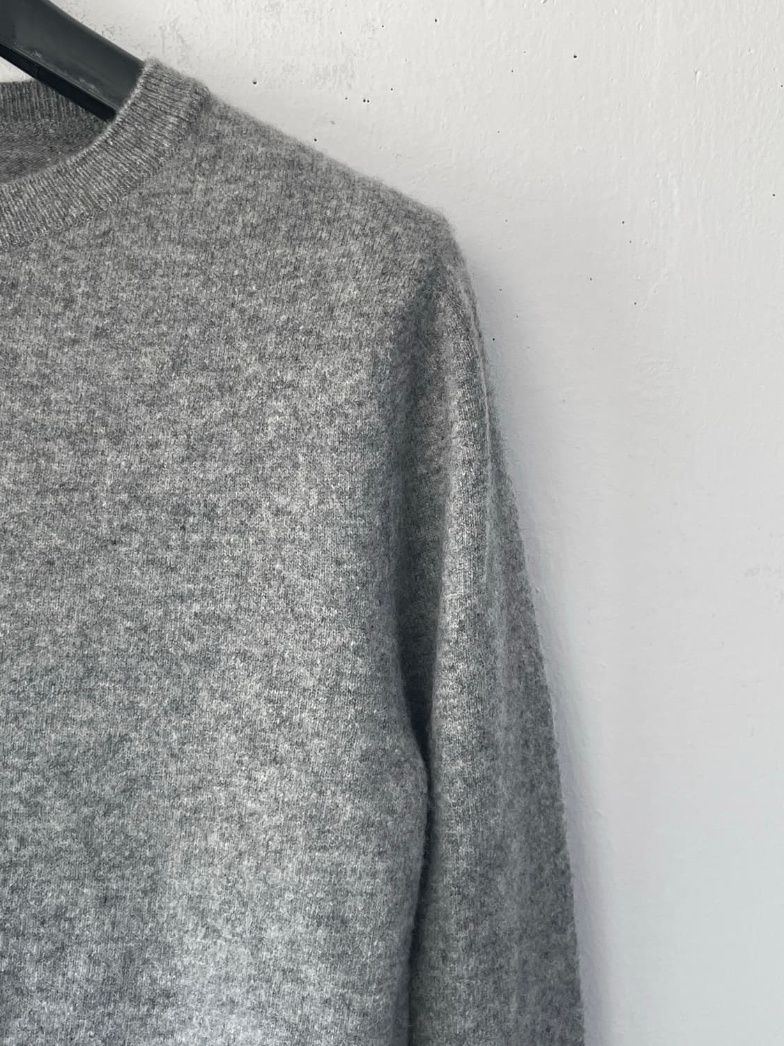 서브셋 프리미엄 라운드넥 울캐시 니트 그레이 새상품 상품이미지3