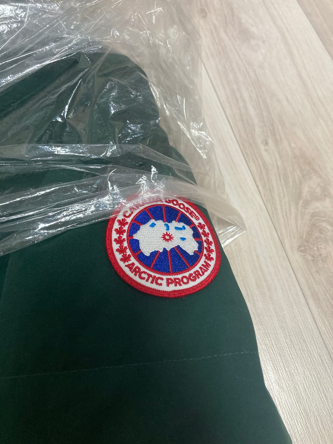 캐나다구스 카슨 칼슨 인터핏 M 새제품 상품이미지2