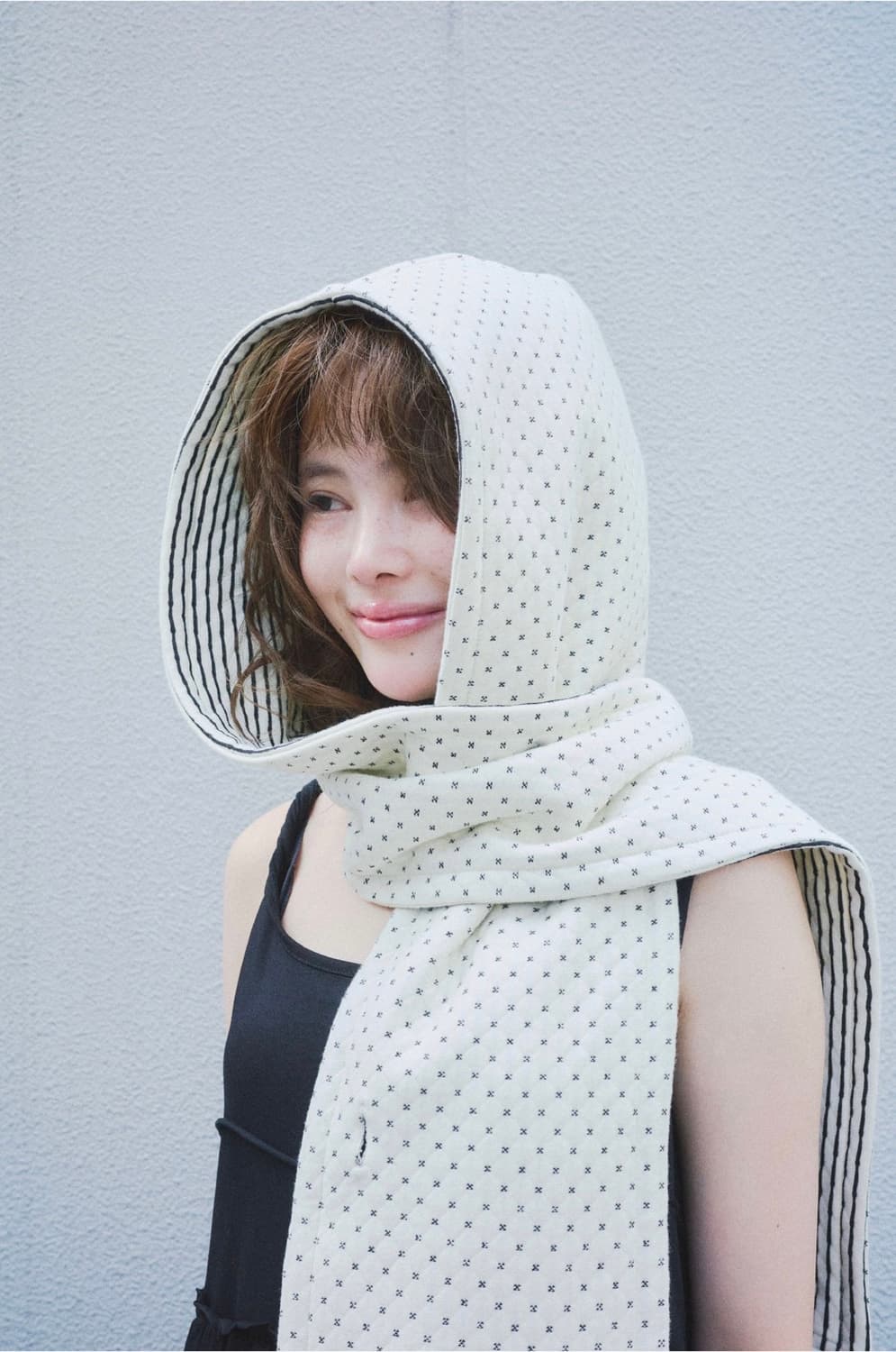 콜로신스 리버시블 페어리 후드 머플러 (크림색) 상품이미지2