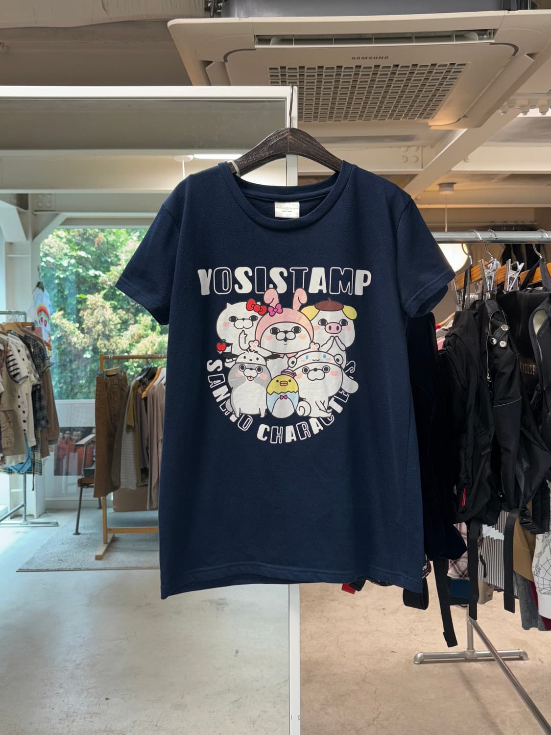 요시스탬프 산리오 티셔츠 상품이미지1
