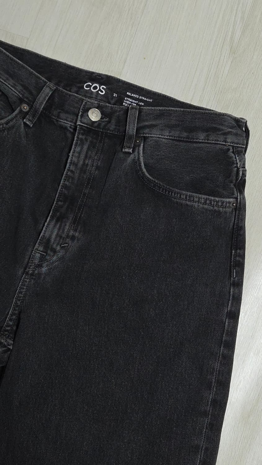 (착샷) 코스 COS 릴렉스 스트레이트 데님 흑청 상품이미지2