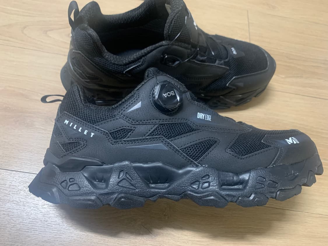 밀레 다이노T 사이즈 270 판매 합니다 상품이미지2