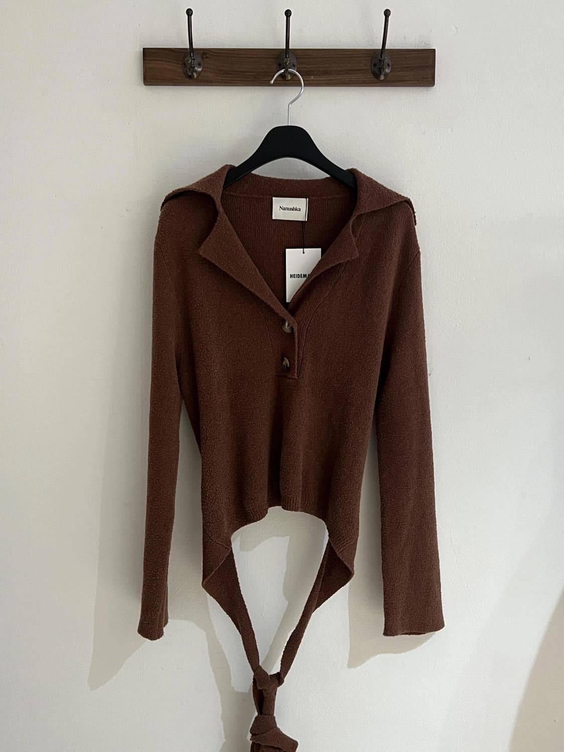 나누쉬카 탑 상품이미지1