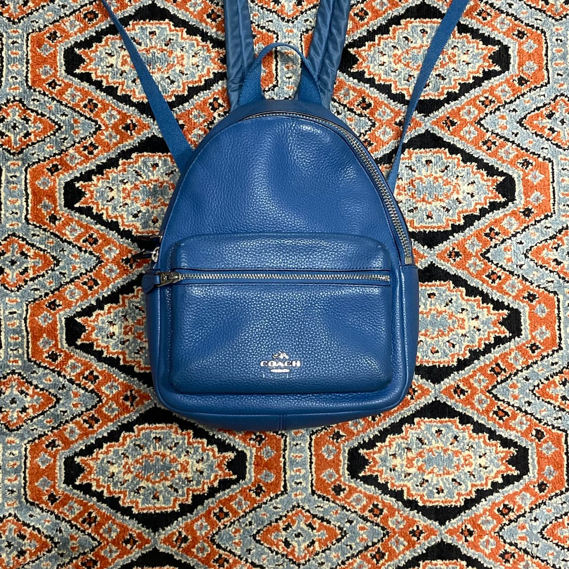 코치 블루 가죽 미니 백팩 상품이미지2