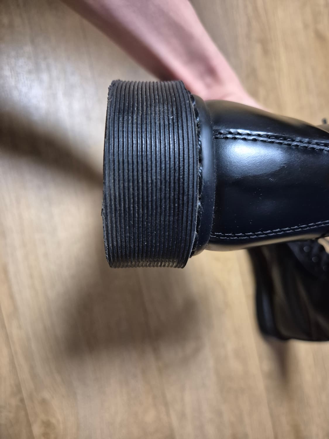 닥터마틴 1460 모노 8홀 부츠 상품이미지6