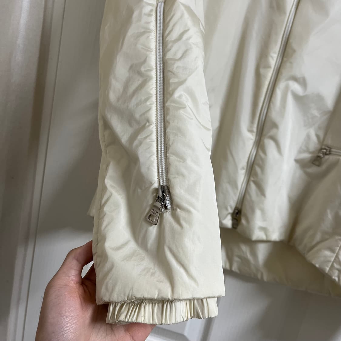 [44] 프라다스포츠 나일론 패딩 자켓  상품이미지3