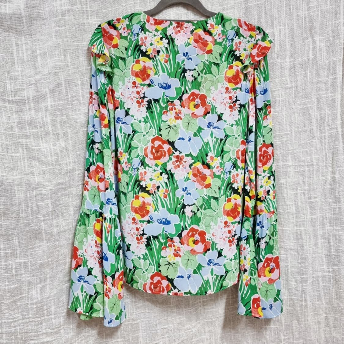 앤아더스토리즈 프릴카라 블라우스 (55) 상태완벽 상품이미지2