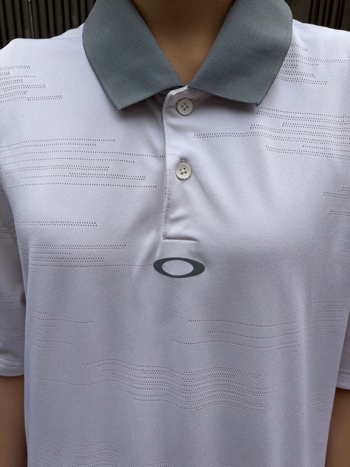 Oakley 테크 카라 반팔티 상품이미지3