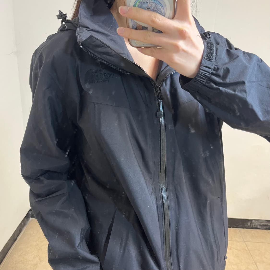 The North Face WhiteLabel black windbrek 상품이미지3
