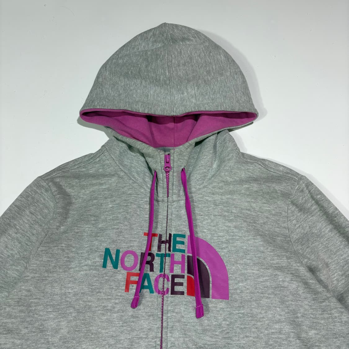 노스페이스 그레이 로고 후드 집업 상품이미지2