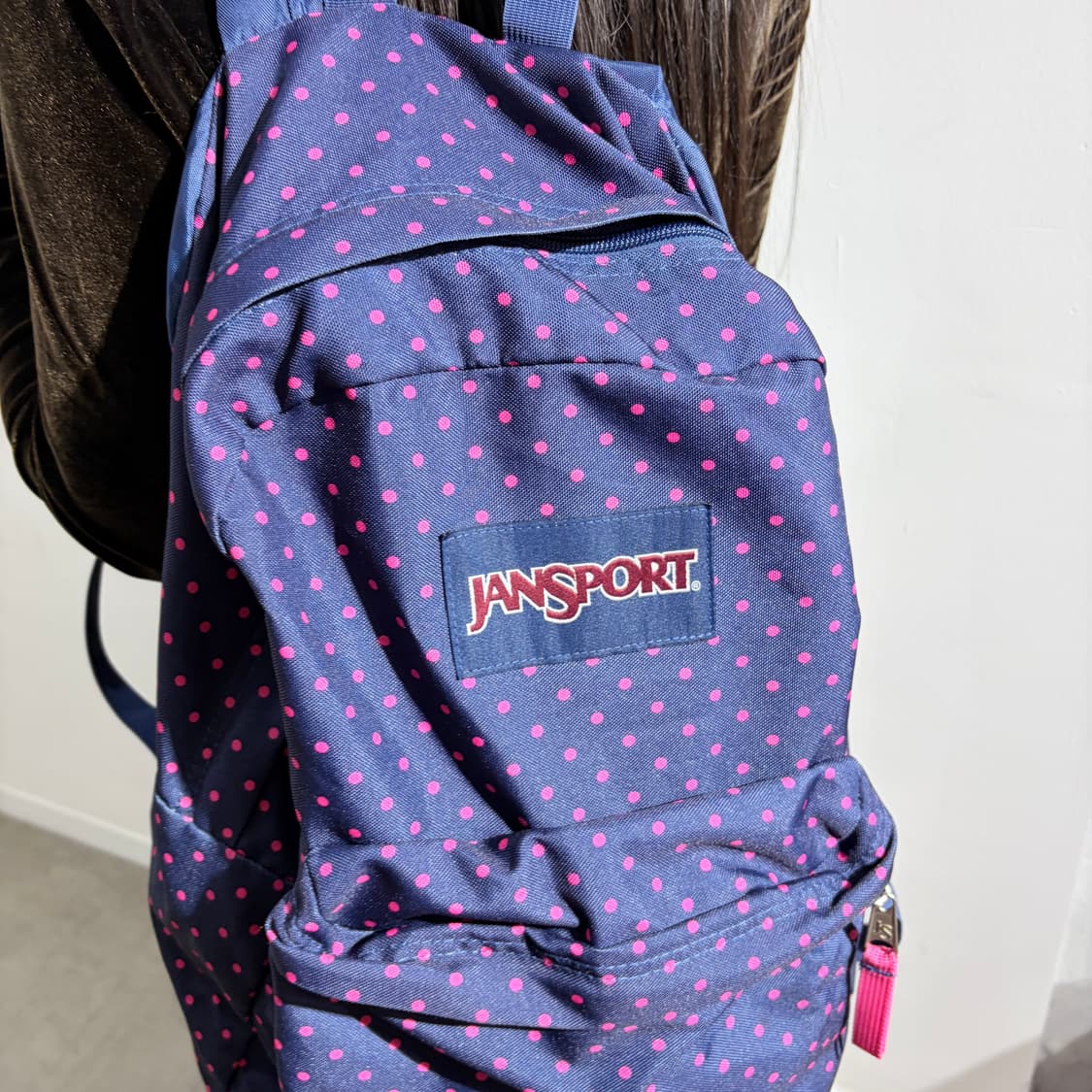 잔스포츠 핑크 네이비 도트 땡땡이 백팩 가방 상품이미지4