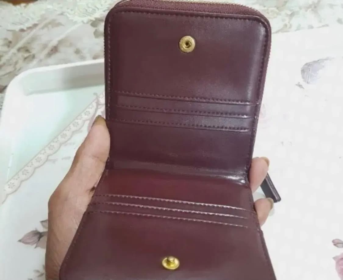 20만원구입 가을버건디 정품사막여우 fennec 여성지갑 s급 상품이미지5