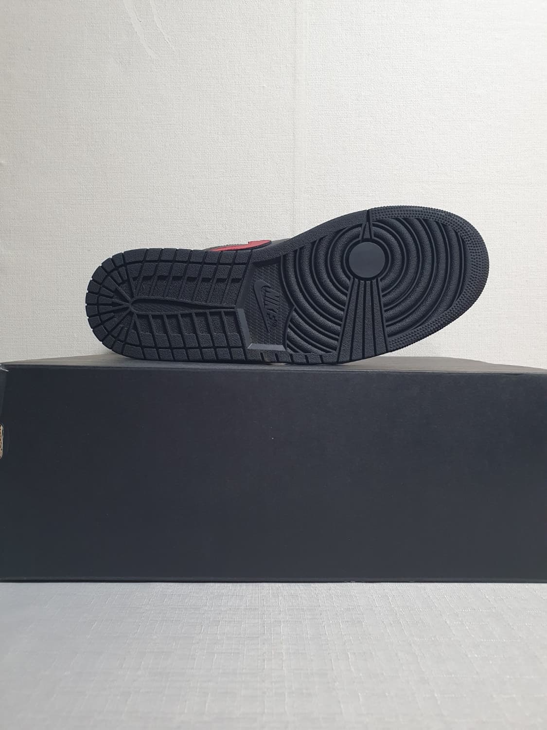 🖤 [새상품/정품] 나이키 에어조던1 로우 B/R 300mm  상품이미지6