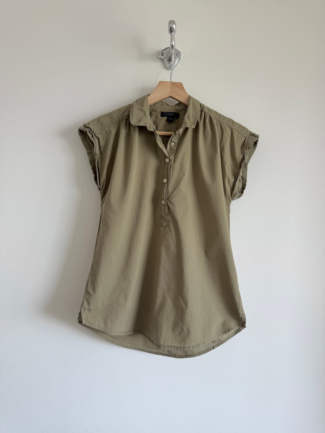 제이크루(J.CREW) 슬리브리스 블라우스 상품이미지1