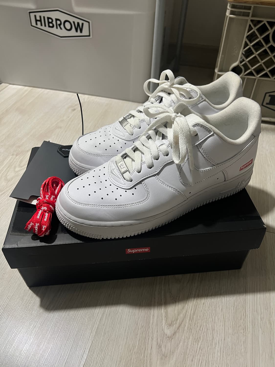 나이키 에어포스 1 슈프림 흰색 265mm 상품이미지1