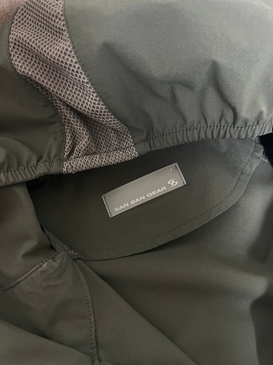 산산기어 25SS 메쉬 자켓 다크 그린 상품이미지5