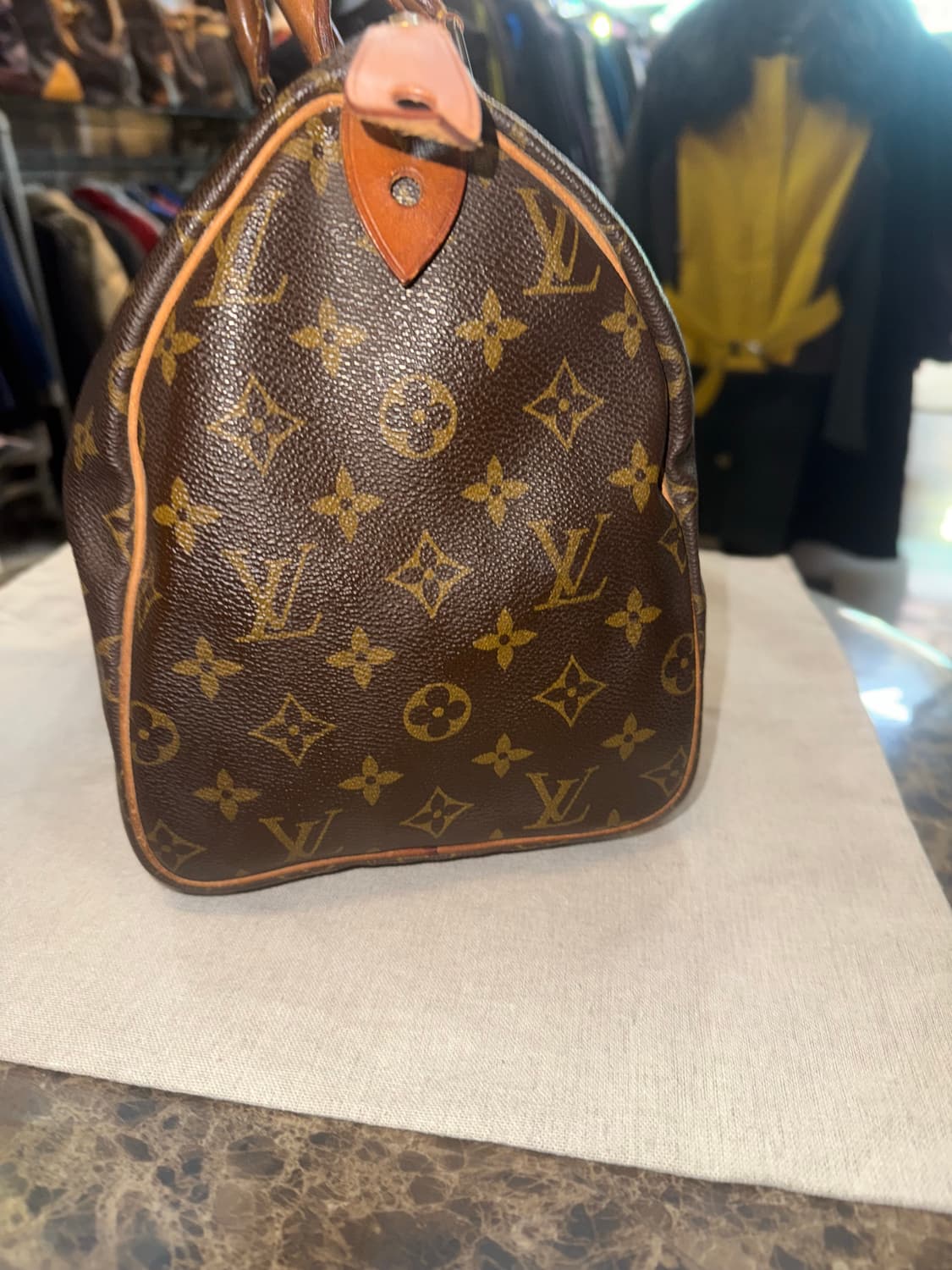 정품 루이비통 스피디 30 팝니다 상품이미지2