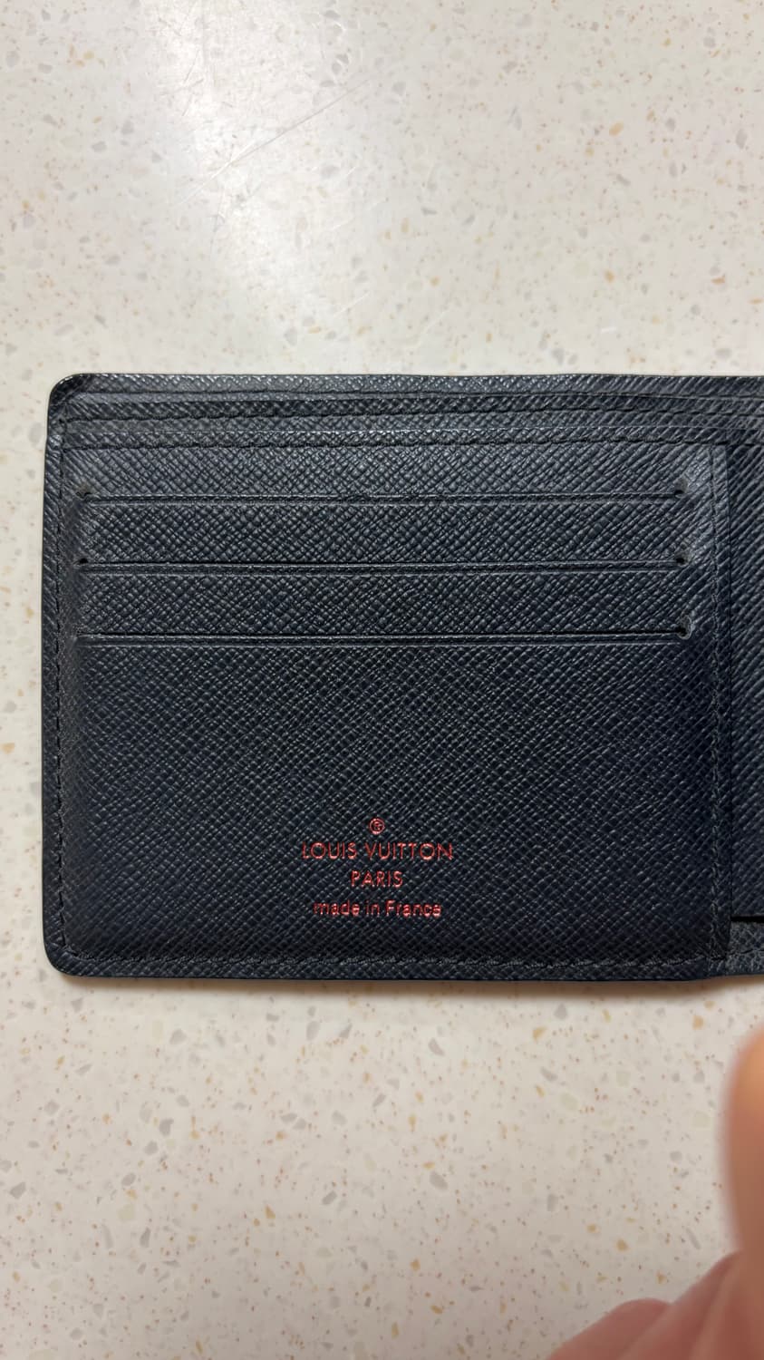 루이비통 업사이드다운 한정판 반지갑  상품이미지3