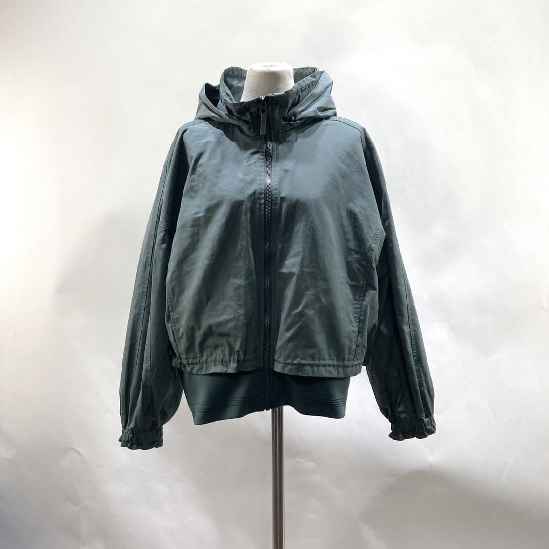 쉐비뇽 2023 여성윈드브레이커점퍼 77  상품이미지1