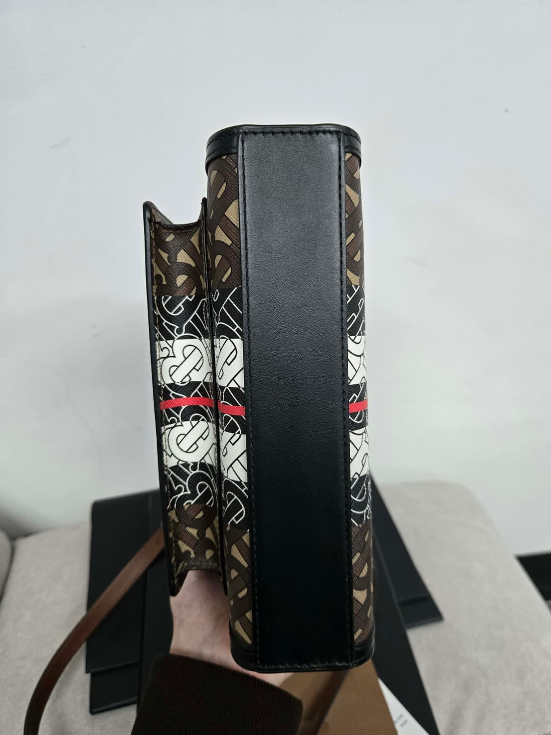 [보증서 정품] 버버리 스프라이트 숄더백 상품이미지1